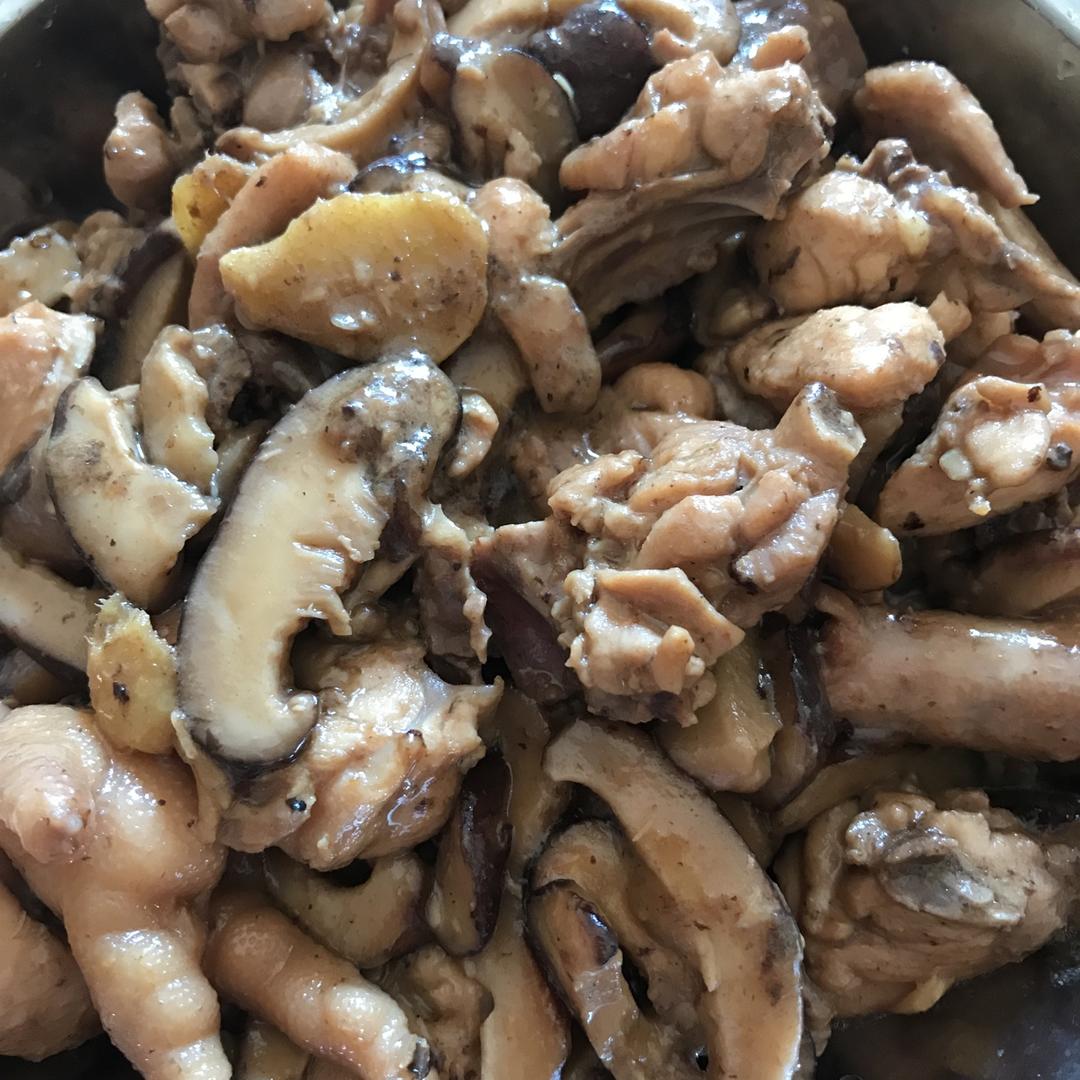 冬菇焖鸡