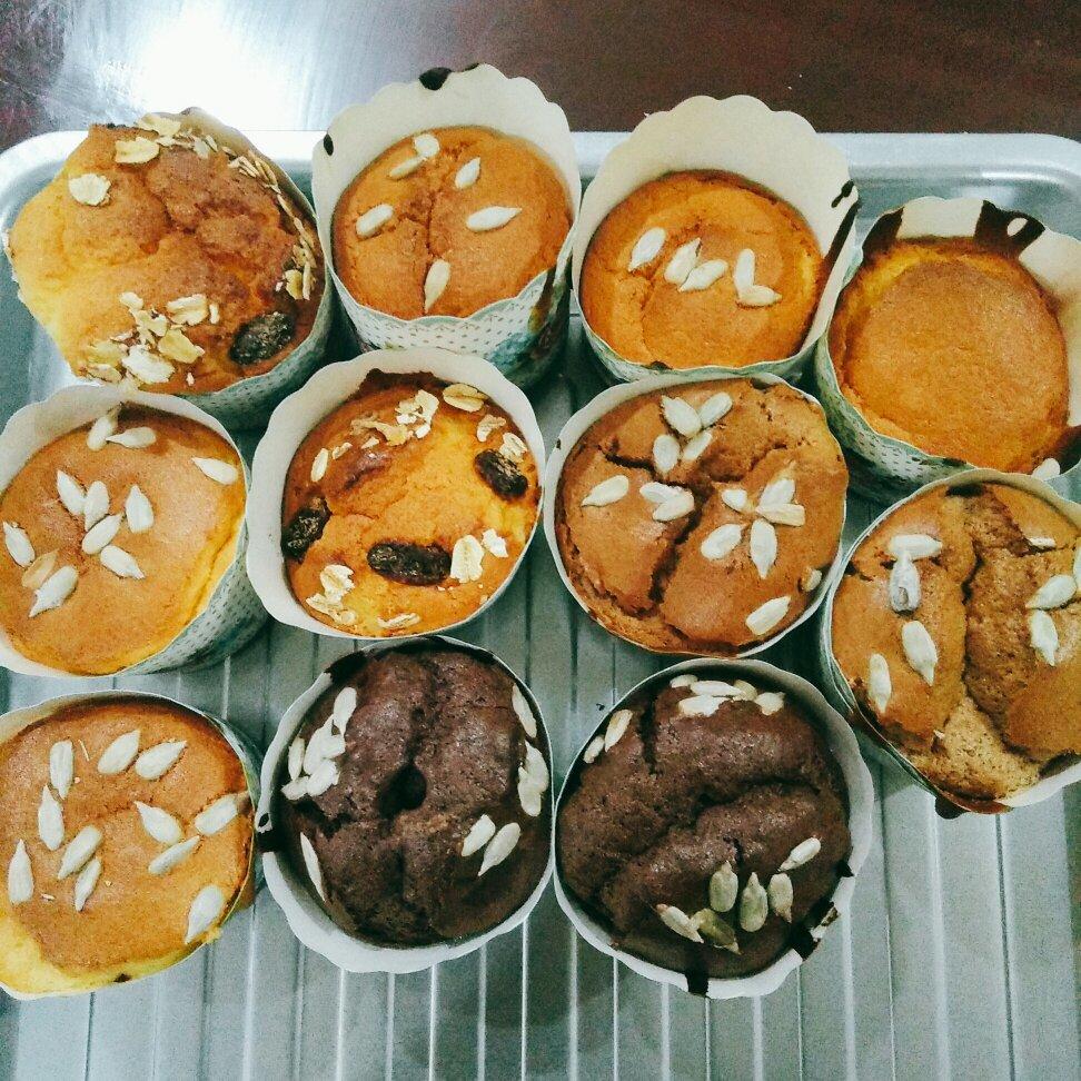 软绵绵的纸杯蛋糕