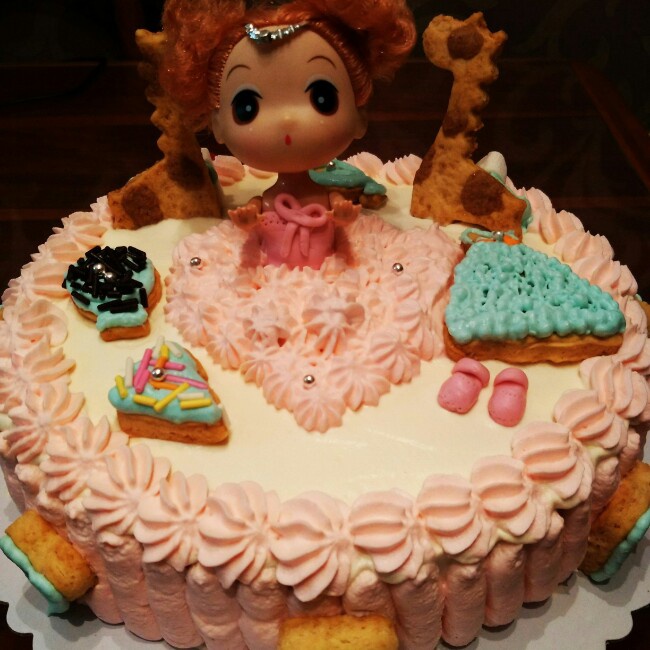 粉红的童年--生日蛋糕