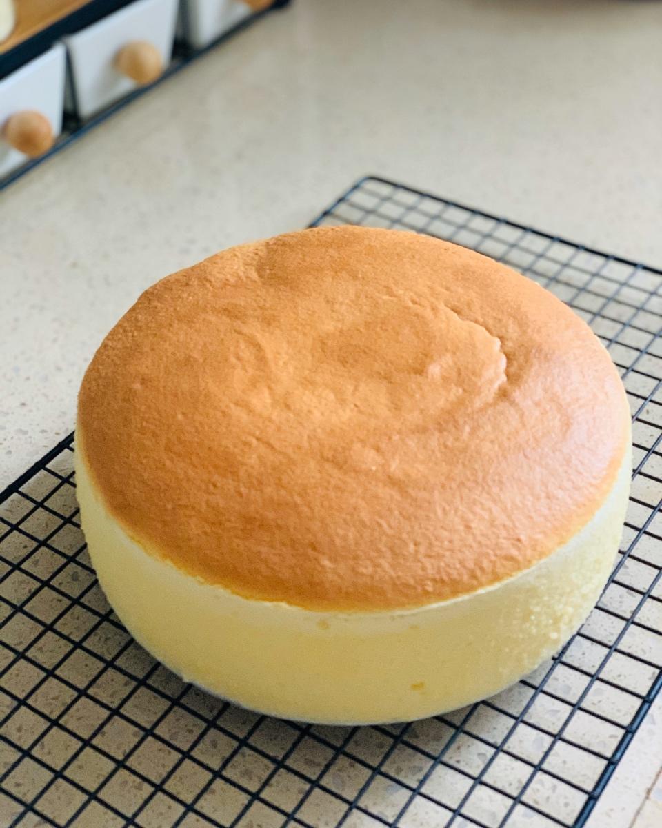 不开裂不回缩不掉皮的酸奶水浴法蛋糕