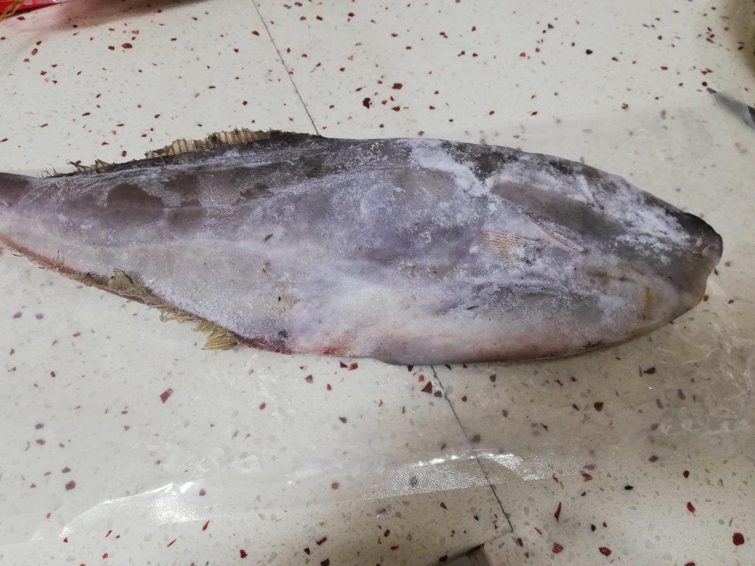 柠檬干煎剥皮鱼