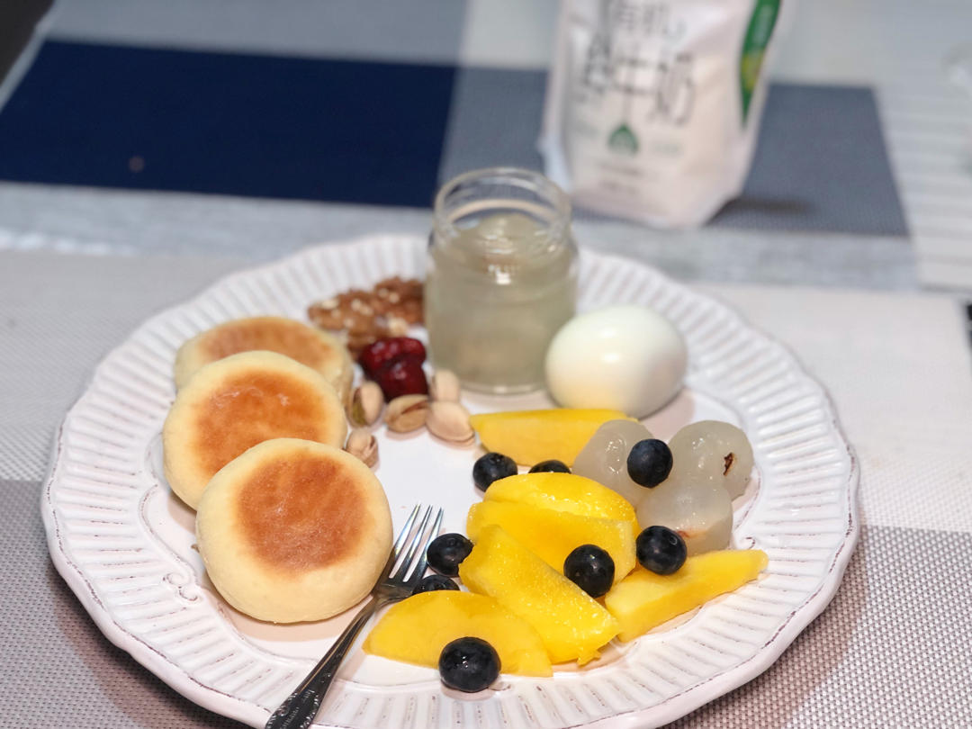 松软养胃的山药饼      （高营养低热量）