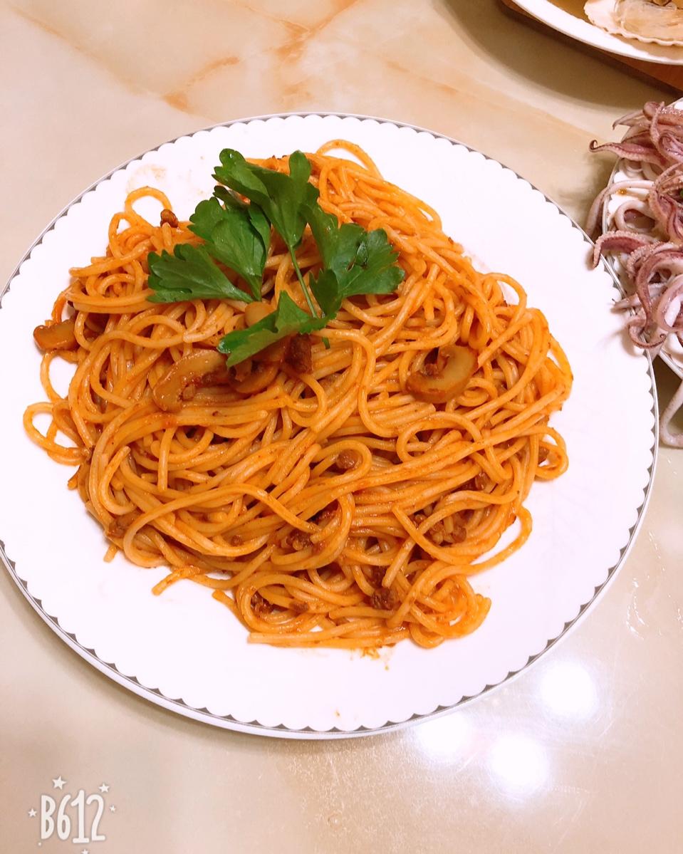 番茄肉酱意大利面