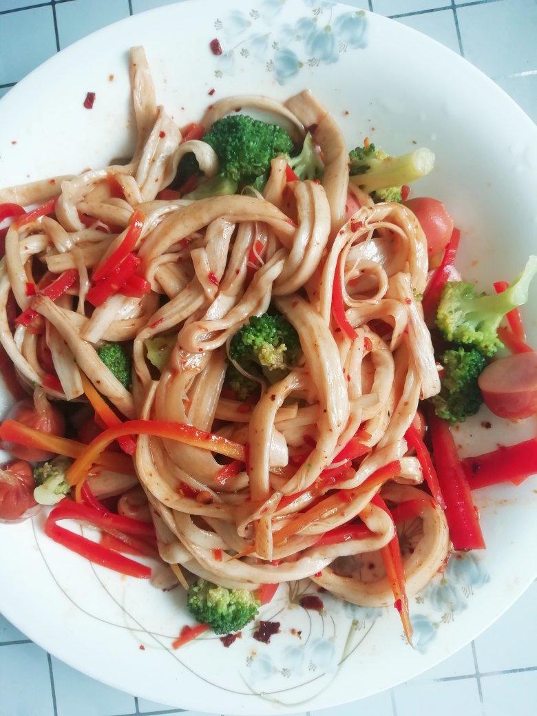 比肉还好吃的【手撕凉拌杏鲍菇】，上桌扫光光