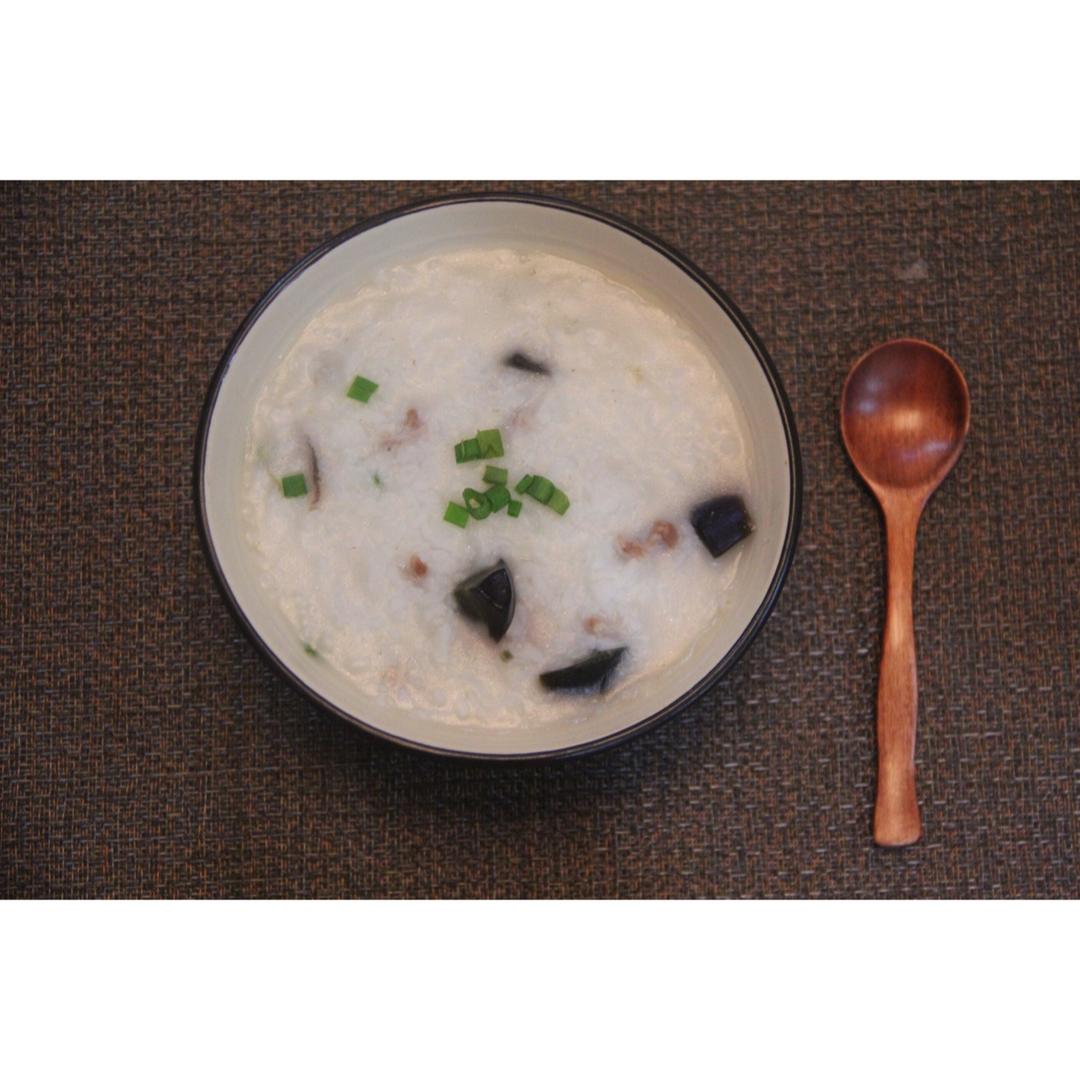 皮蛋瘦肉粥