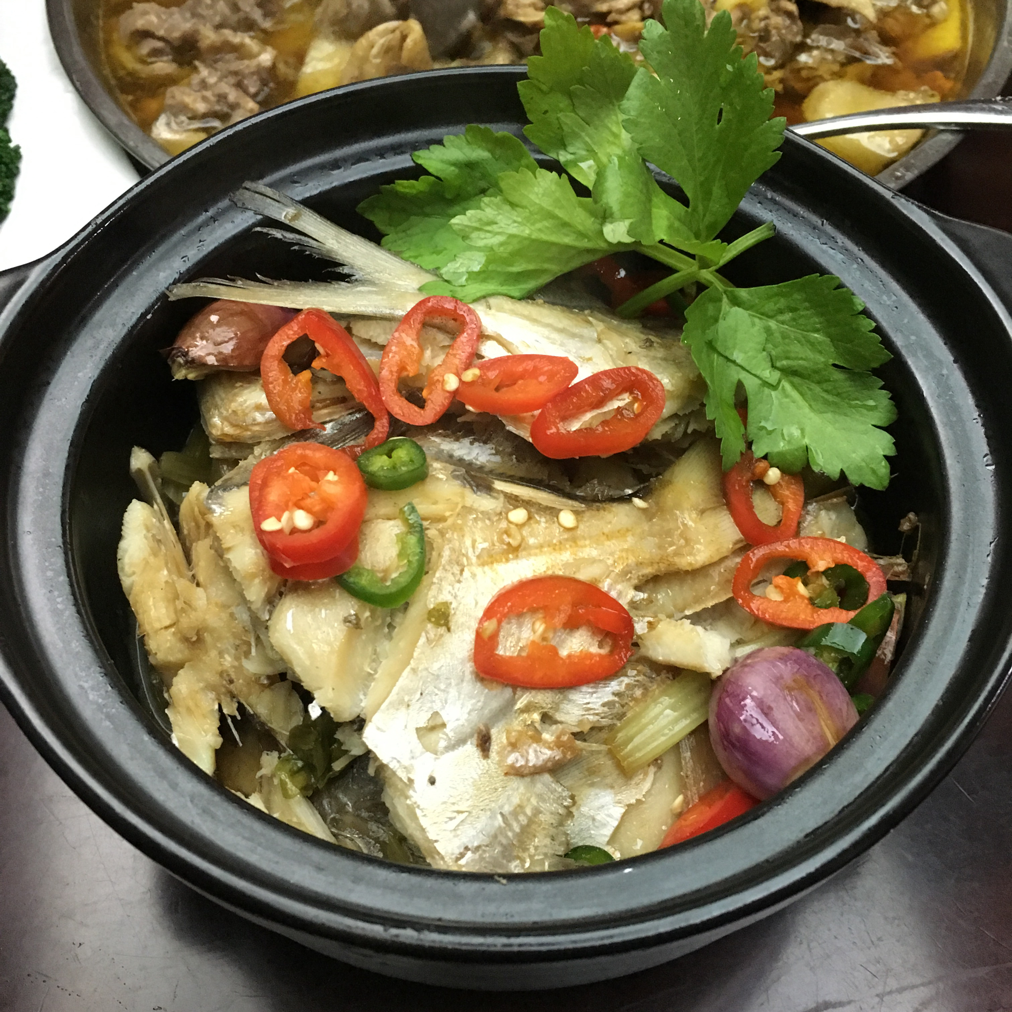 一锅鲜（杂鱼煲）