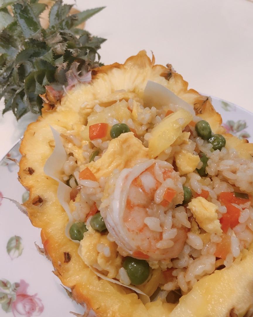 虾仁菠萝炒饭