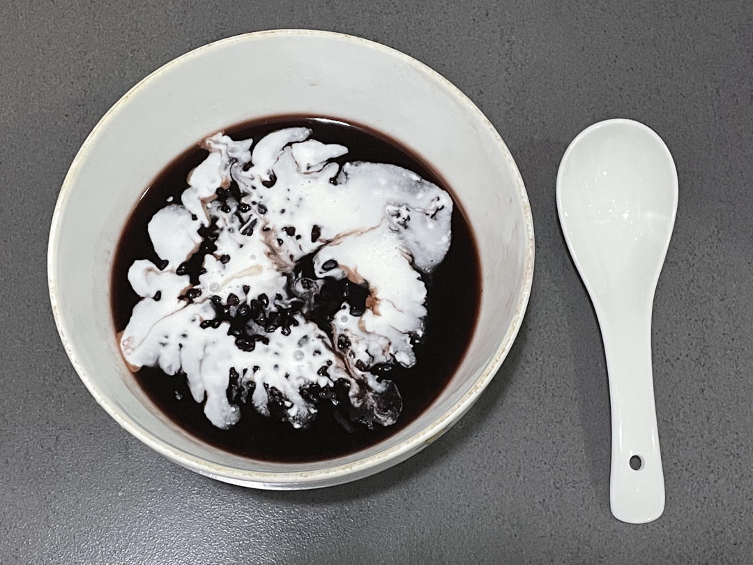 【椰浆黑糯米粥】Bubur Pulut Hitam