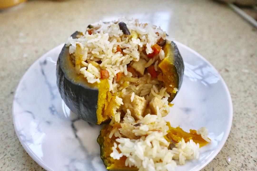健康贝贝南瓜🎃香香香菇鸡肉蒸饭