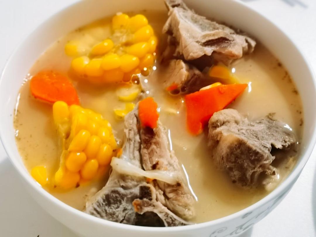 厨师长教你：“玉米排骨汤”的家常做法，营养又美味，先收藏了