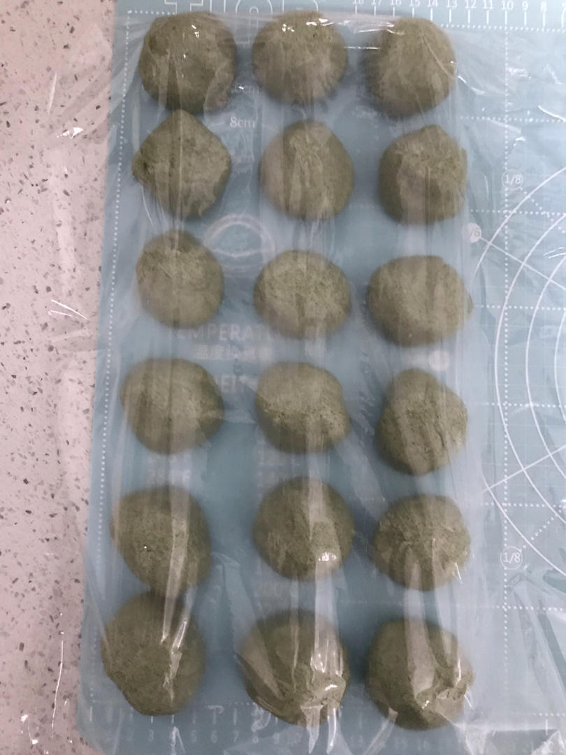 网红青团   豆沙馅&蛋黄肉松馅