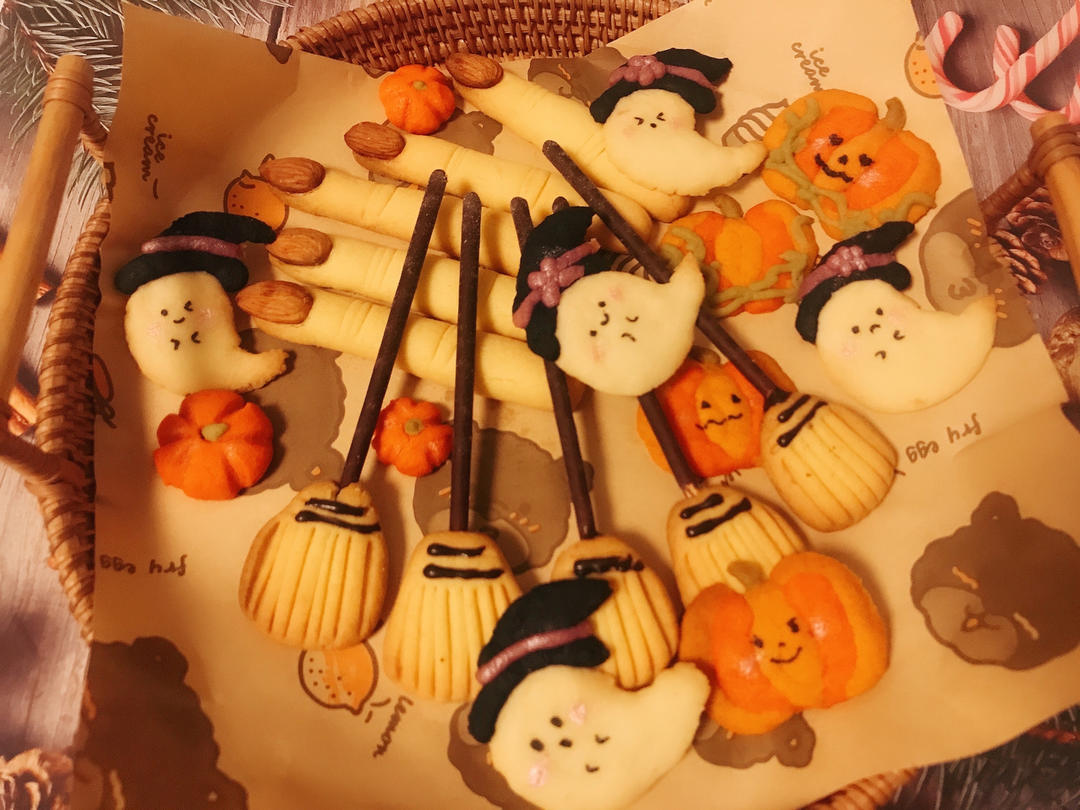 万圣节!女巫的扫帚饼干