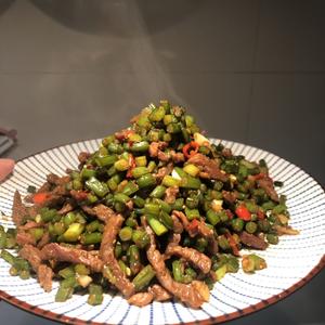 蒜苗炒牛肉（湘菜）的做法 步骤4