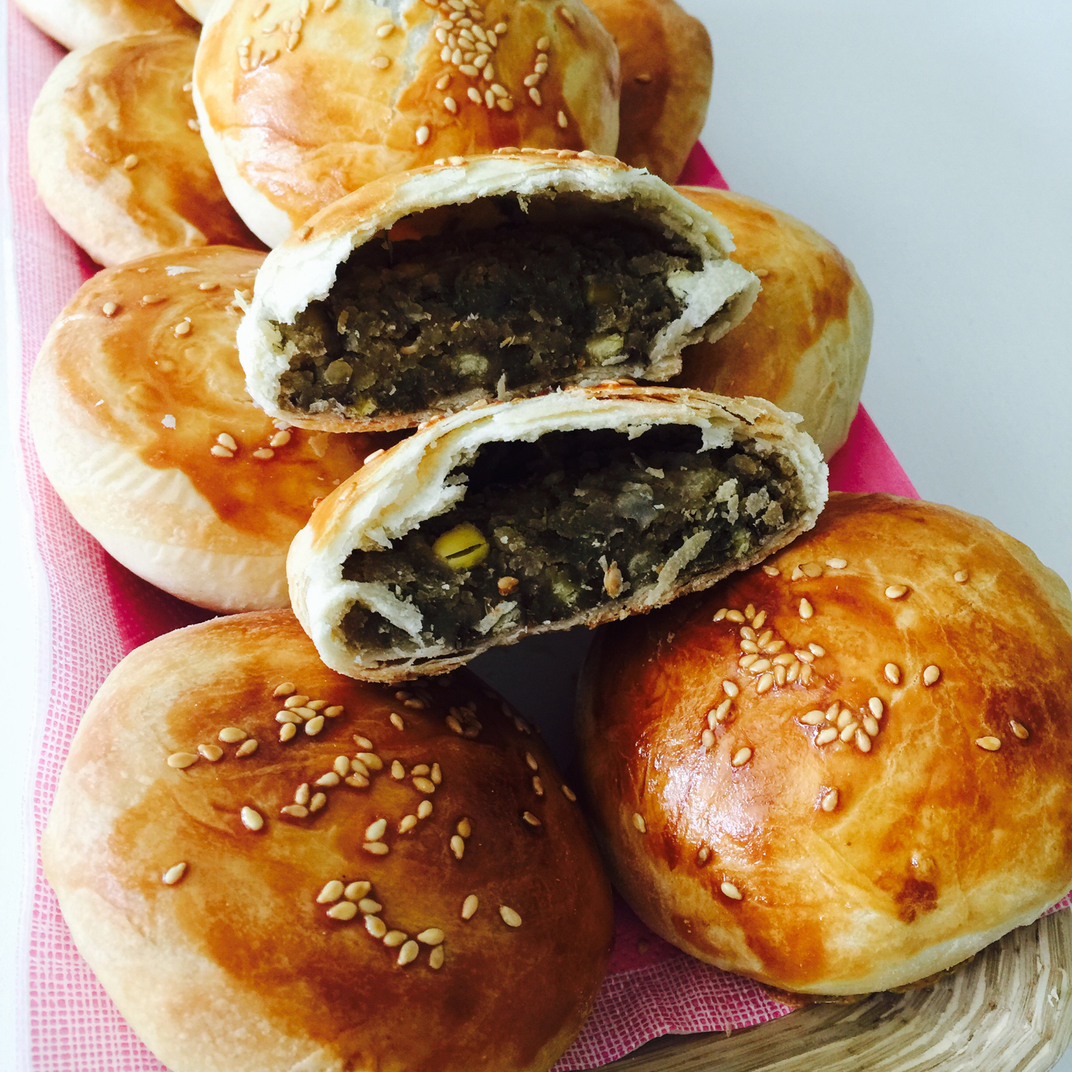 nina与ellie的super_mum做的香酥红豆饼