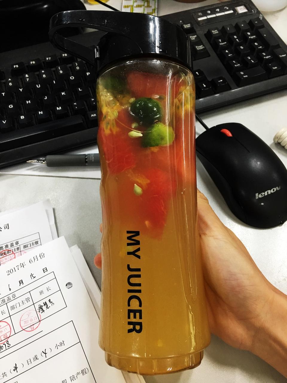 百香果的朴素吃法（百香果汁）