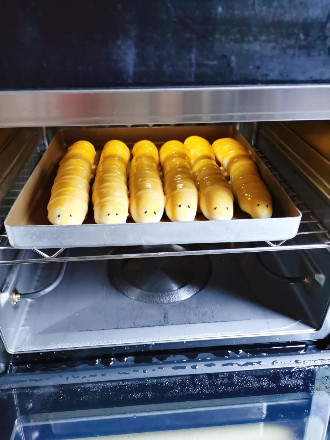 菠菜汁毛毛虫面包（含泡芙酱配方）