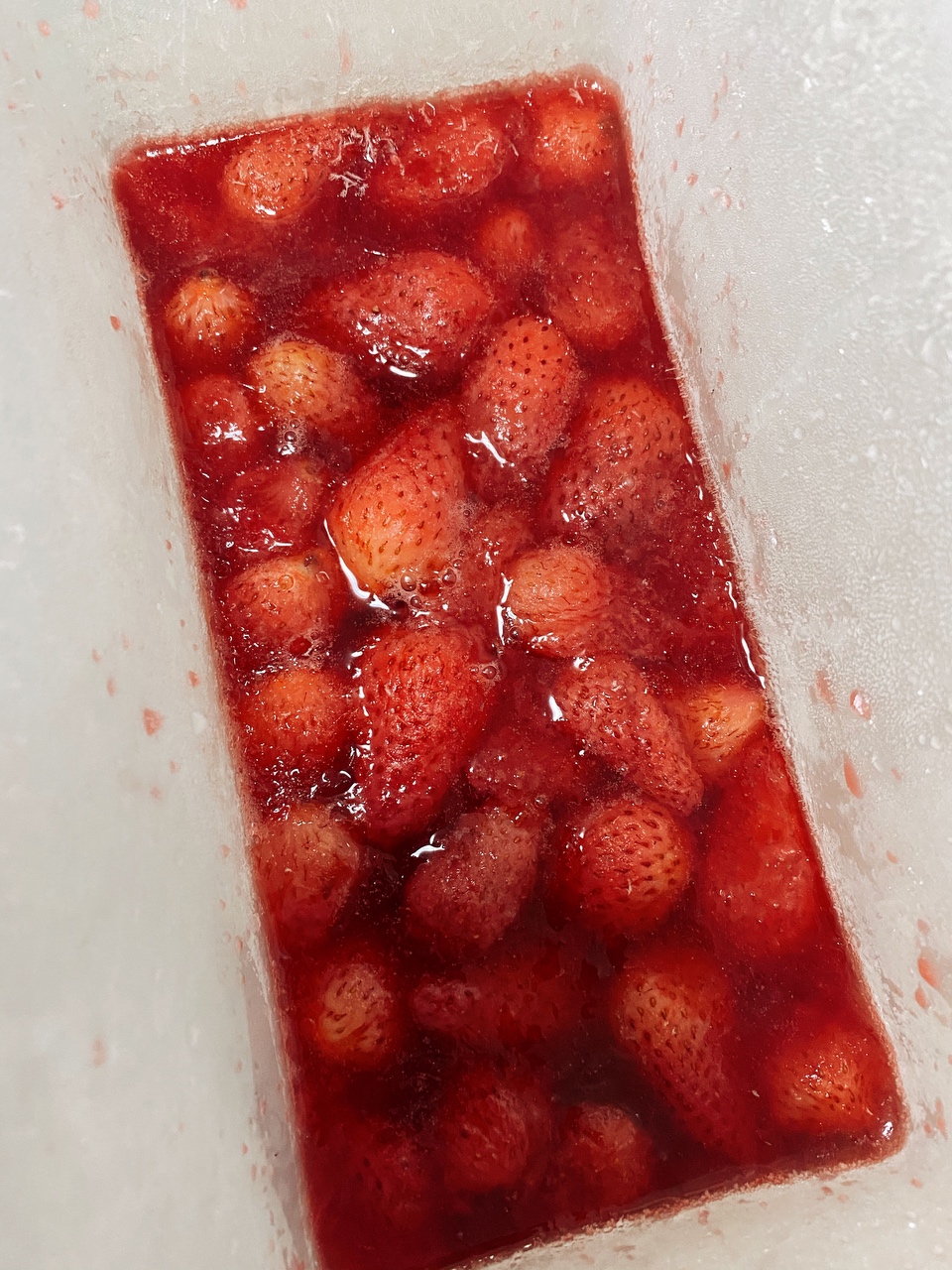 夏日解渴必备甜品-冰冻草莓的做法 步骤7
