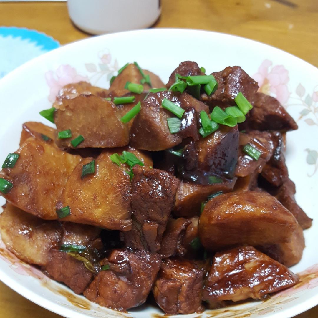 迷迭香：芋头排骨