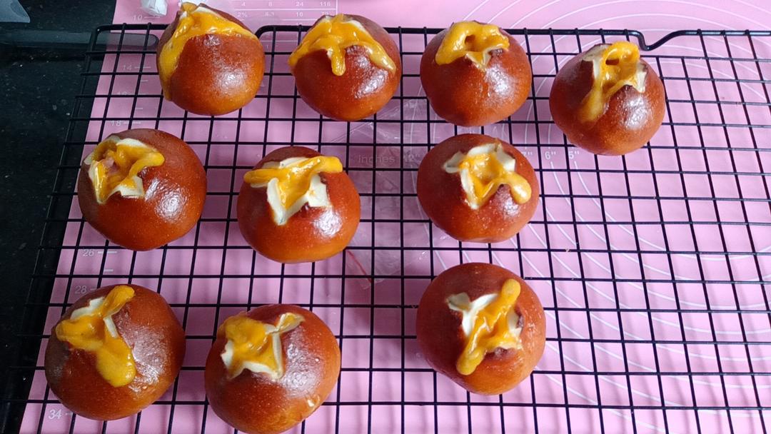 肉松芝士碱水球