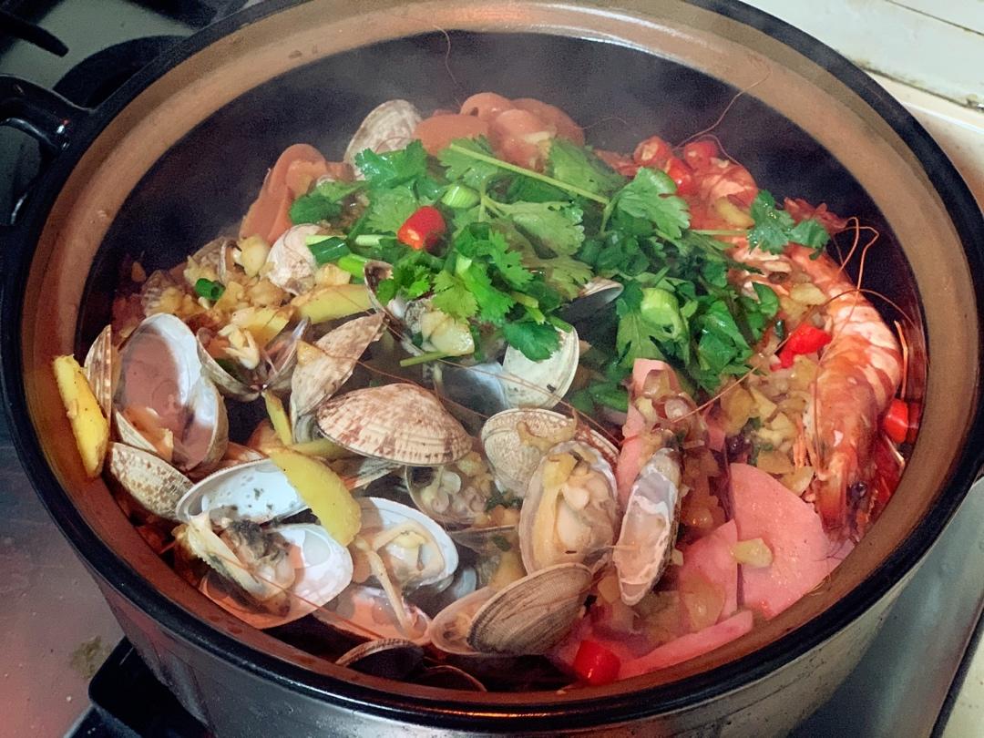 羊排手抓饭及各种硬菜～