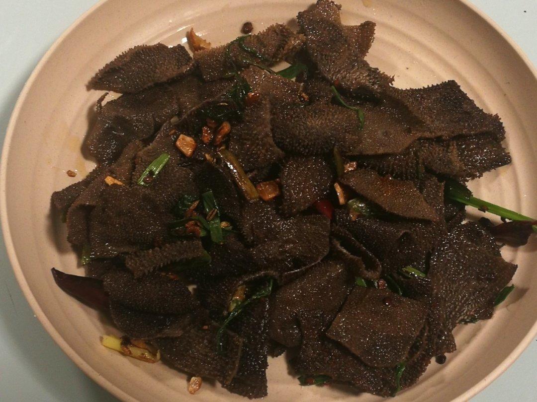 爆炒毛肚