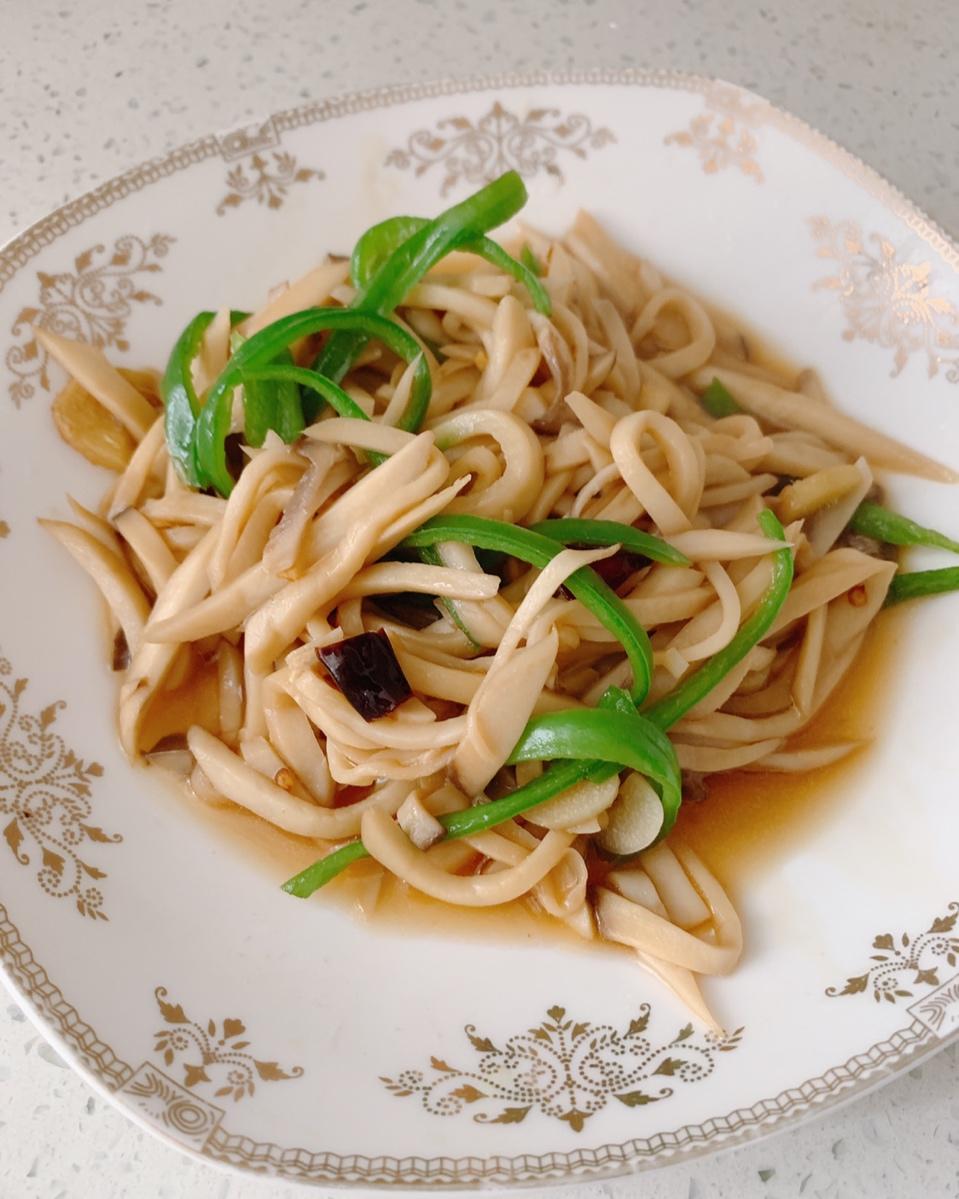 青椒素炒杏鲍菇