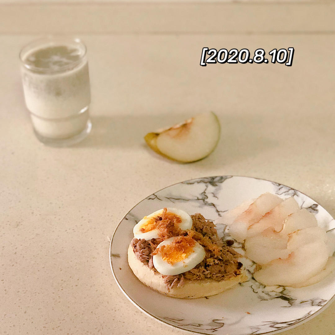 凿壁偷光吃早餐