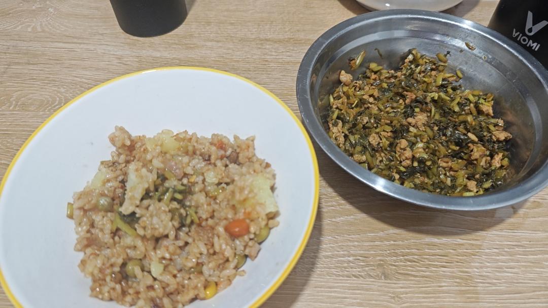 肉末炒雪里蕻