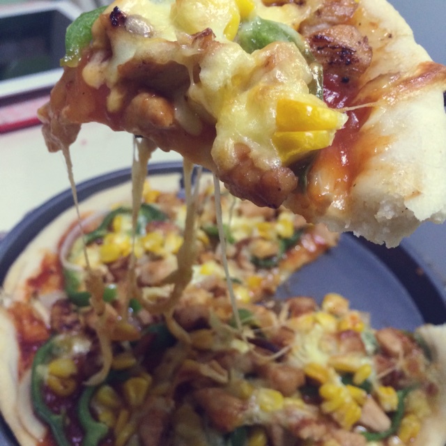 厚底鲜虾培根披萨