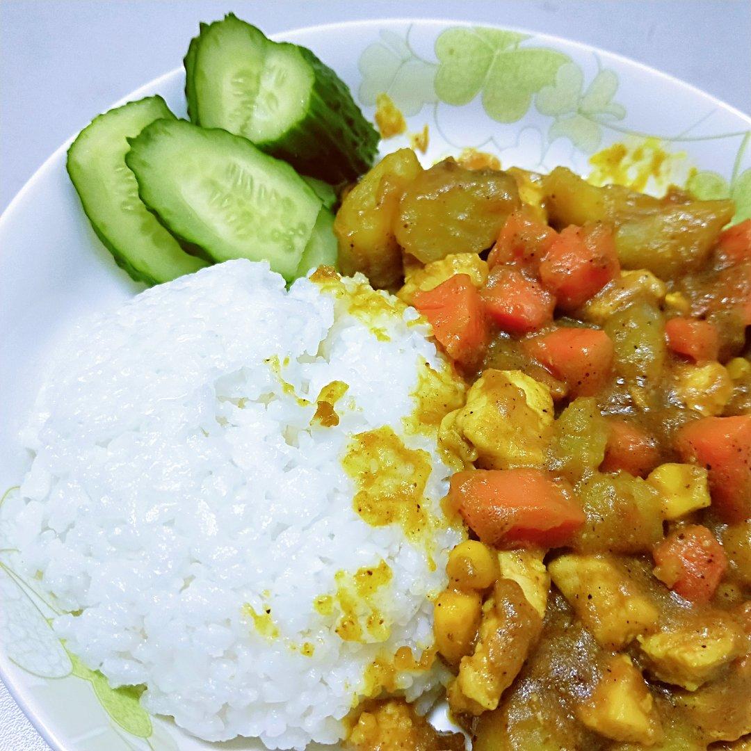 咖喱鸡肉饭