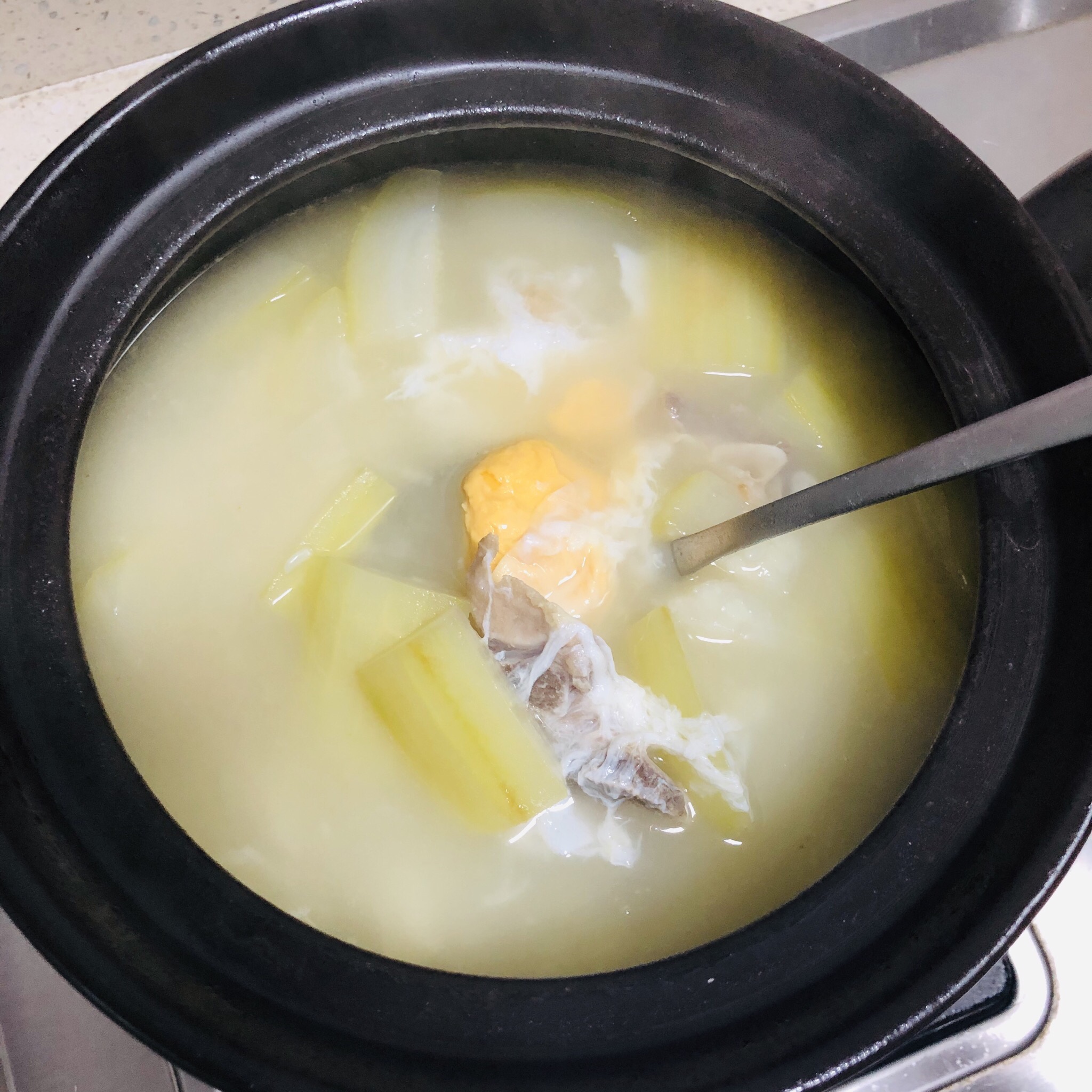 瑶柱虾米节瓜排骨汤的做法