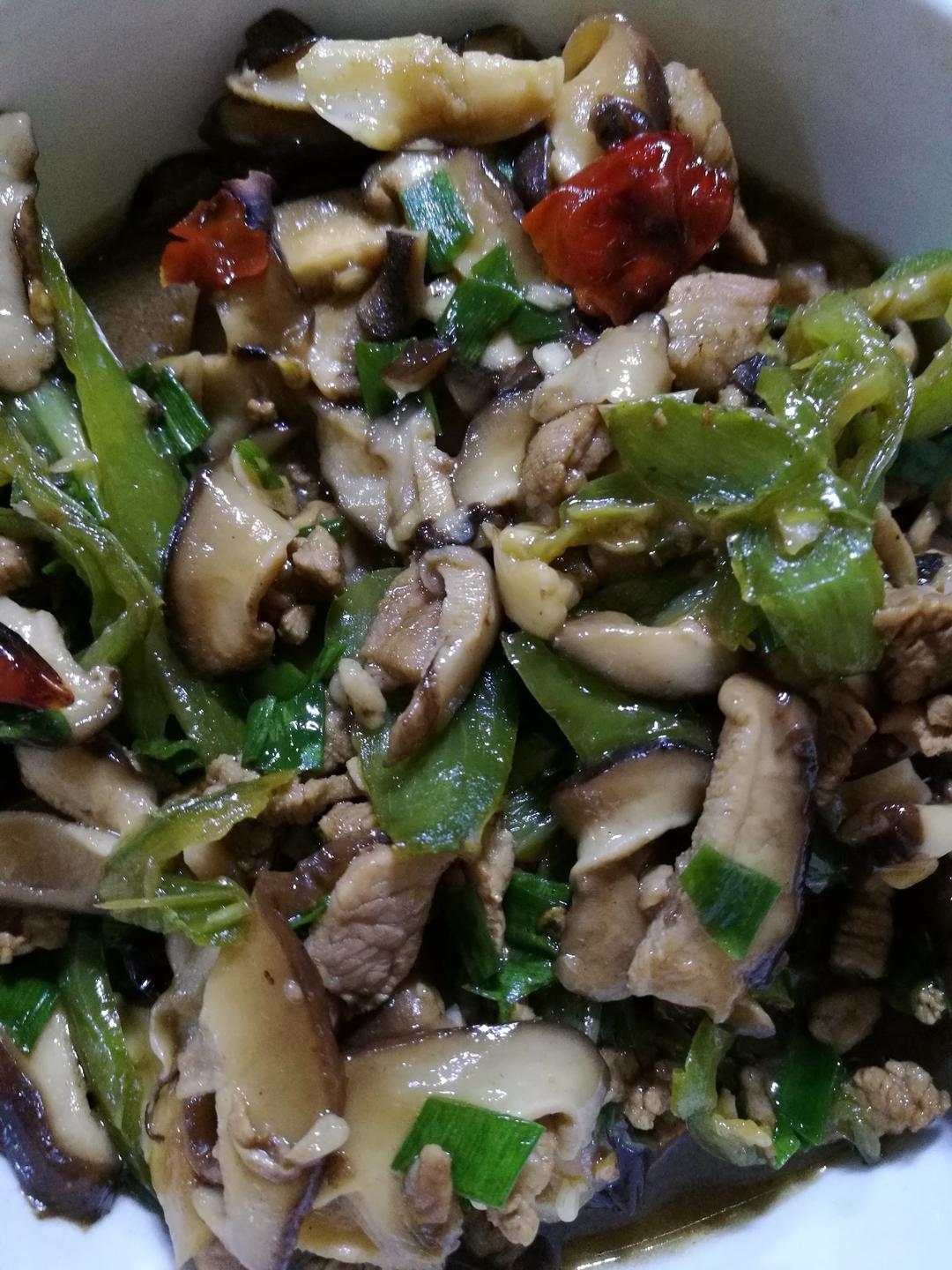 香菇炒肉