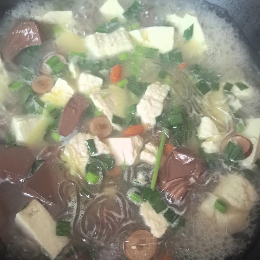 鸭血粉丝汤（鸽子汤＋薄荷版）