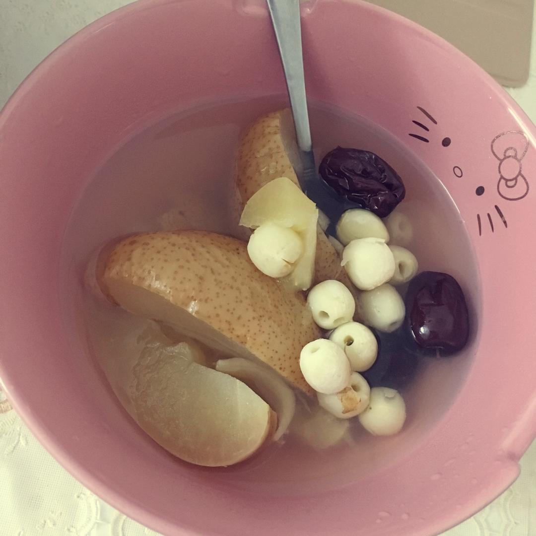 红枣冰糖雪梨糖水