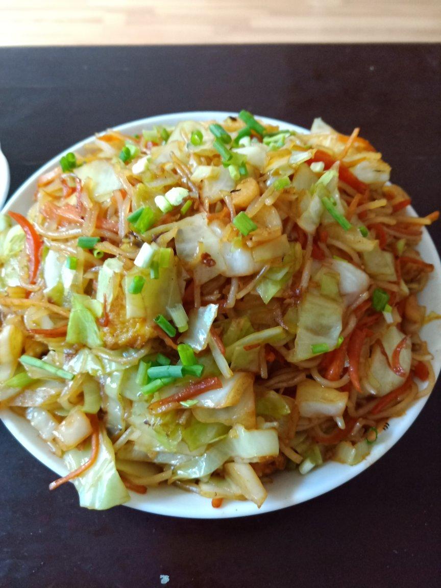包菜炒粉丝