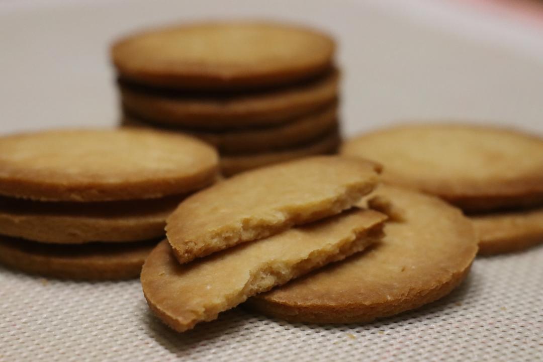 三牛葱油酥饼干复刻试验场的做法