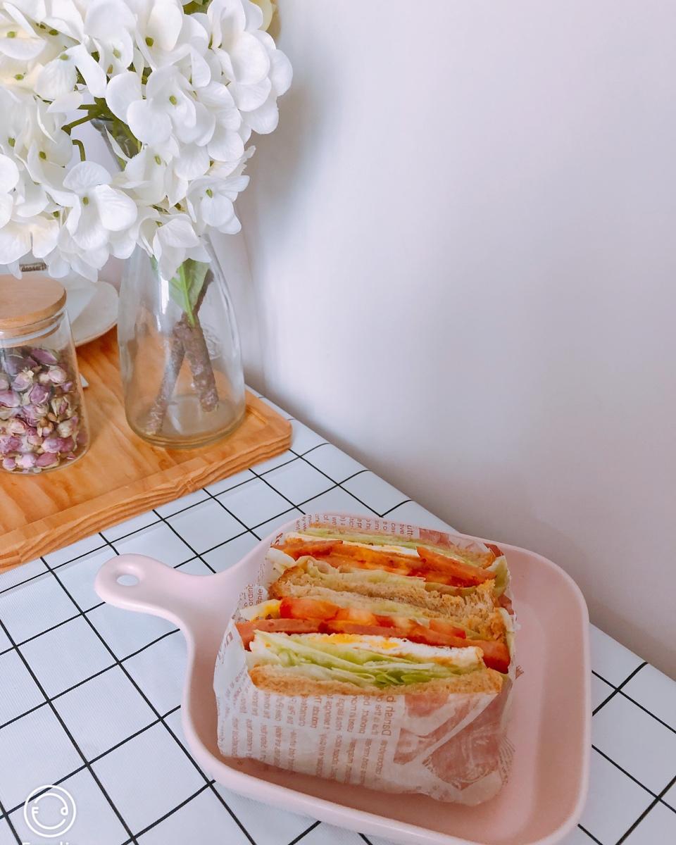 火腿芝士蛋三文治