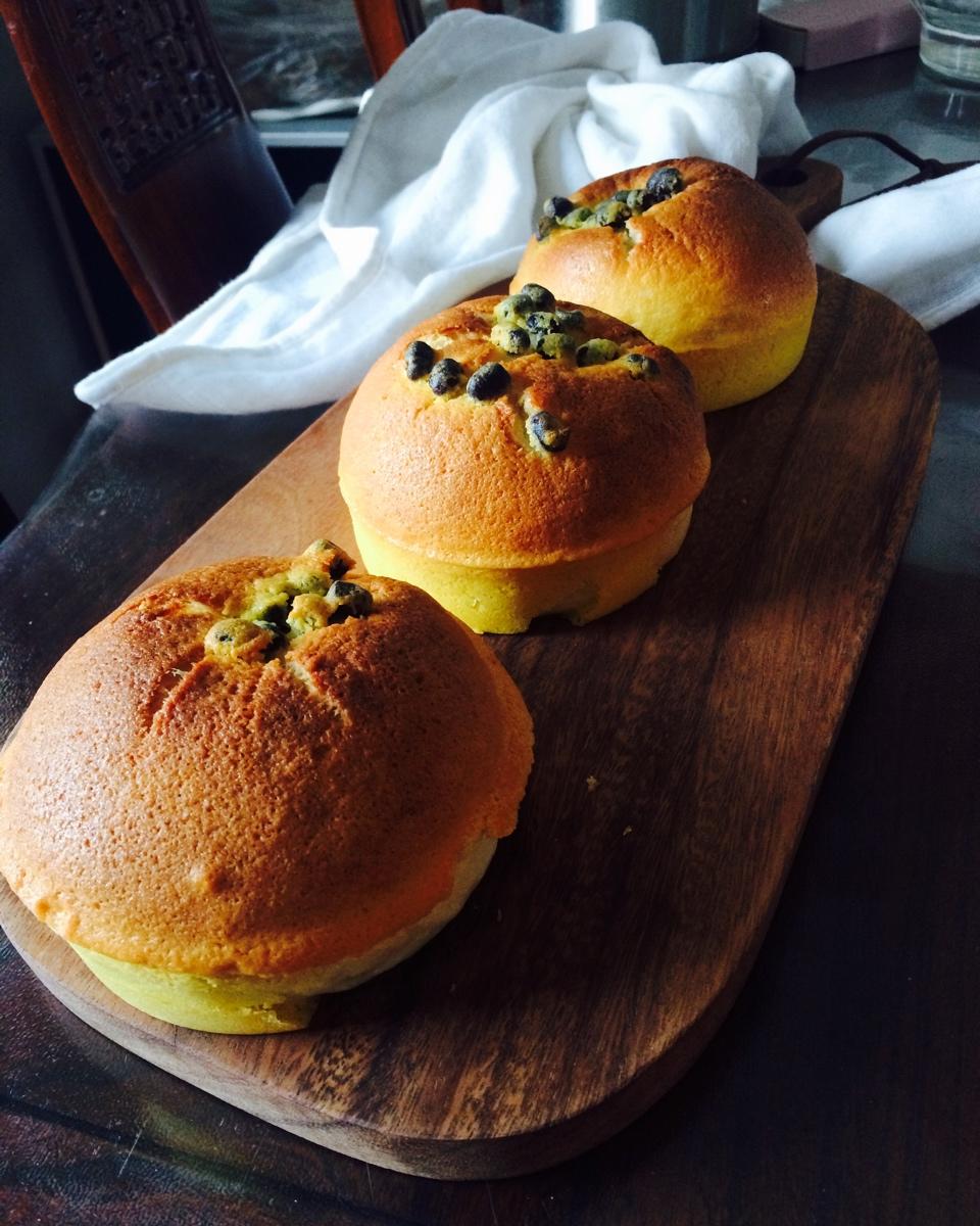 好吃到出炉就被抢光的墨西哥红豆面包