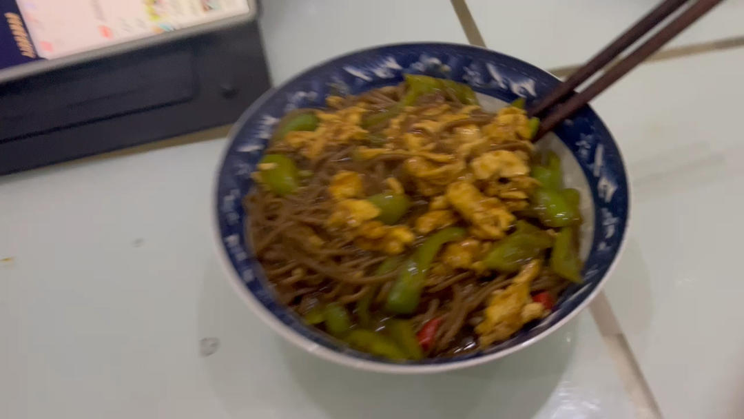 减脂歺〰️青椒鸡蛋荞麦面💥怕你越吃越掉称