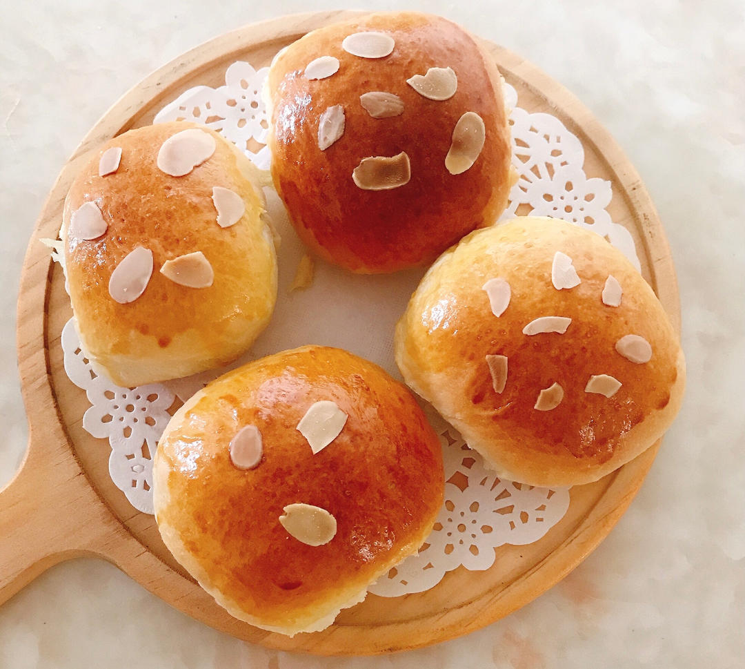 鲜奶油小餐包（一次发酵）