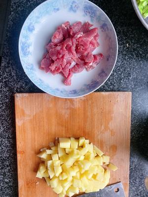 减脂餐之土豆炖牛肉的做法 步骤1