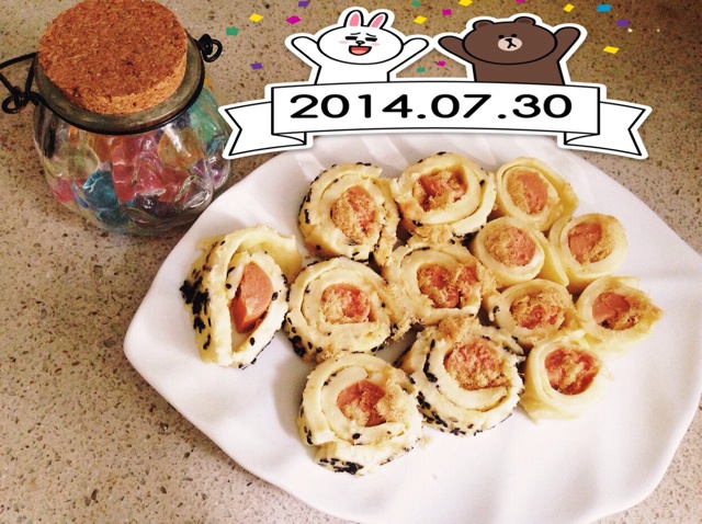 香肠肉松鸡蛋卷