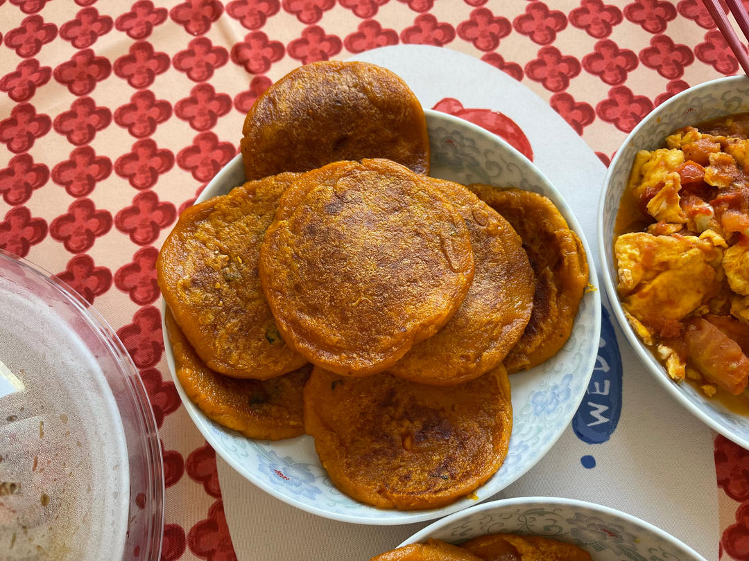 平底锅就能做，香甜软糯的南瓜饼，一次成功