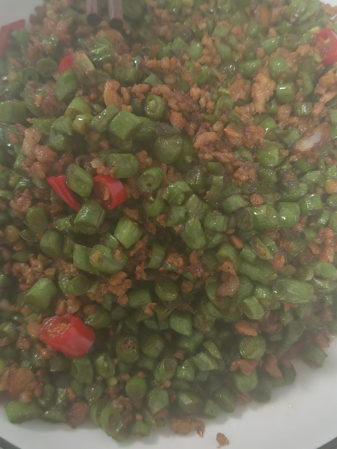 一道很费米饭的菜，肉沫豇豆