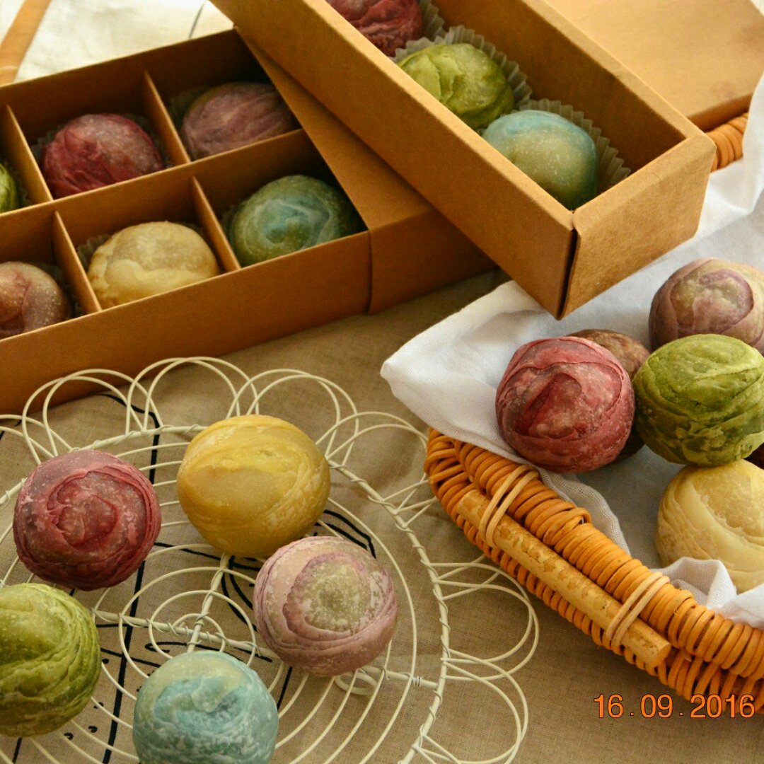 蛋黄酥~紫薯、抹茶、原味~花好月圆，中秋快乐~内附一次做六色蛋黄酥方法~