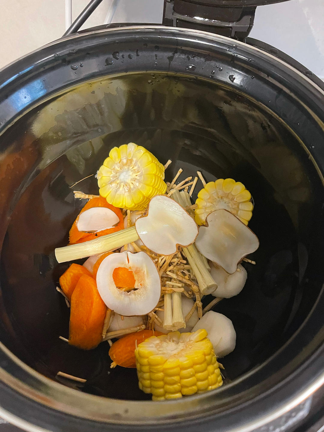茅根竹蔗饮（海底椰版）