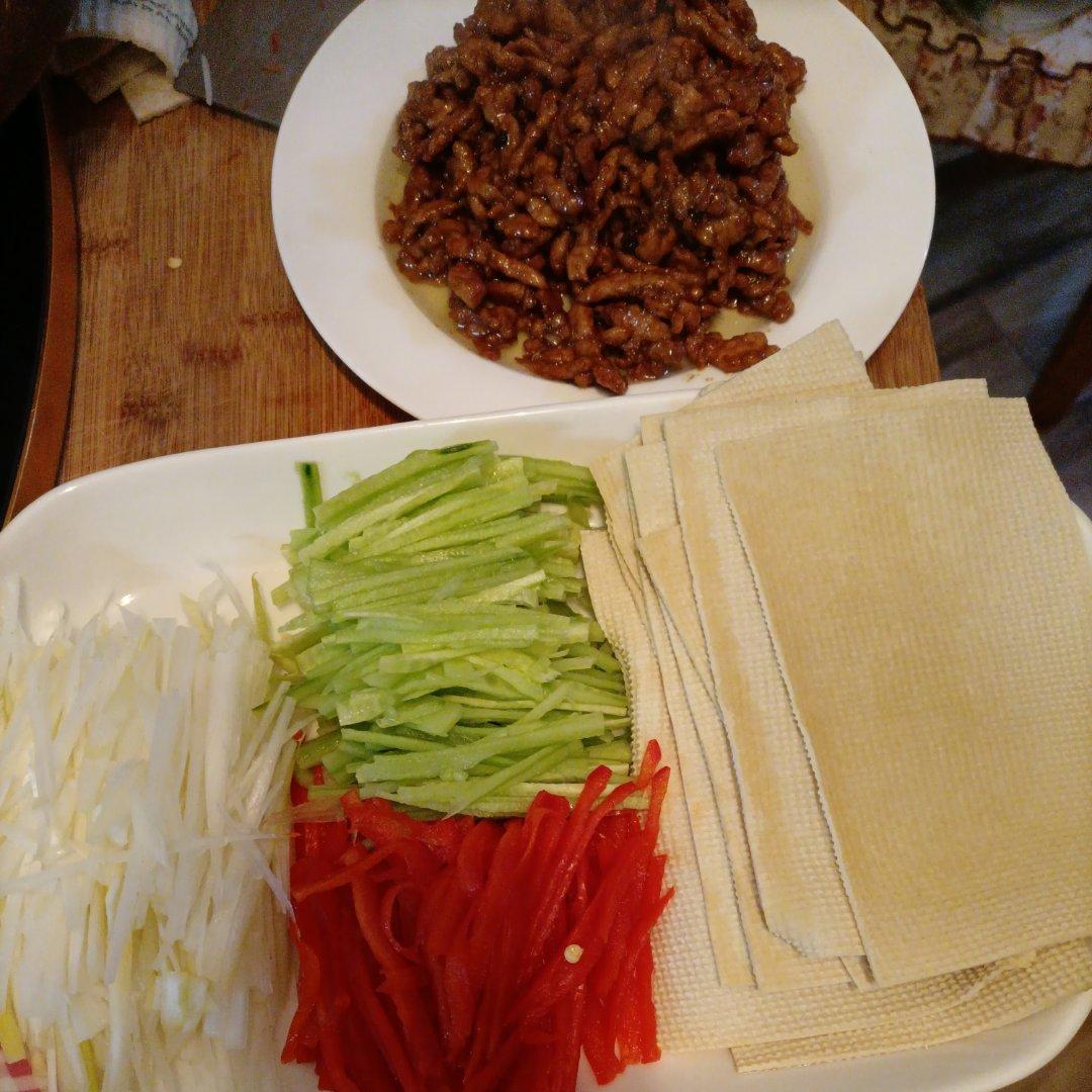 厨师长教你：“京酱肉丝”的家常做法，酱香咸甜适中，老少皆宜