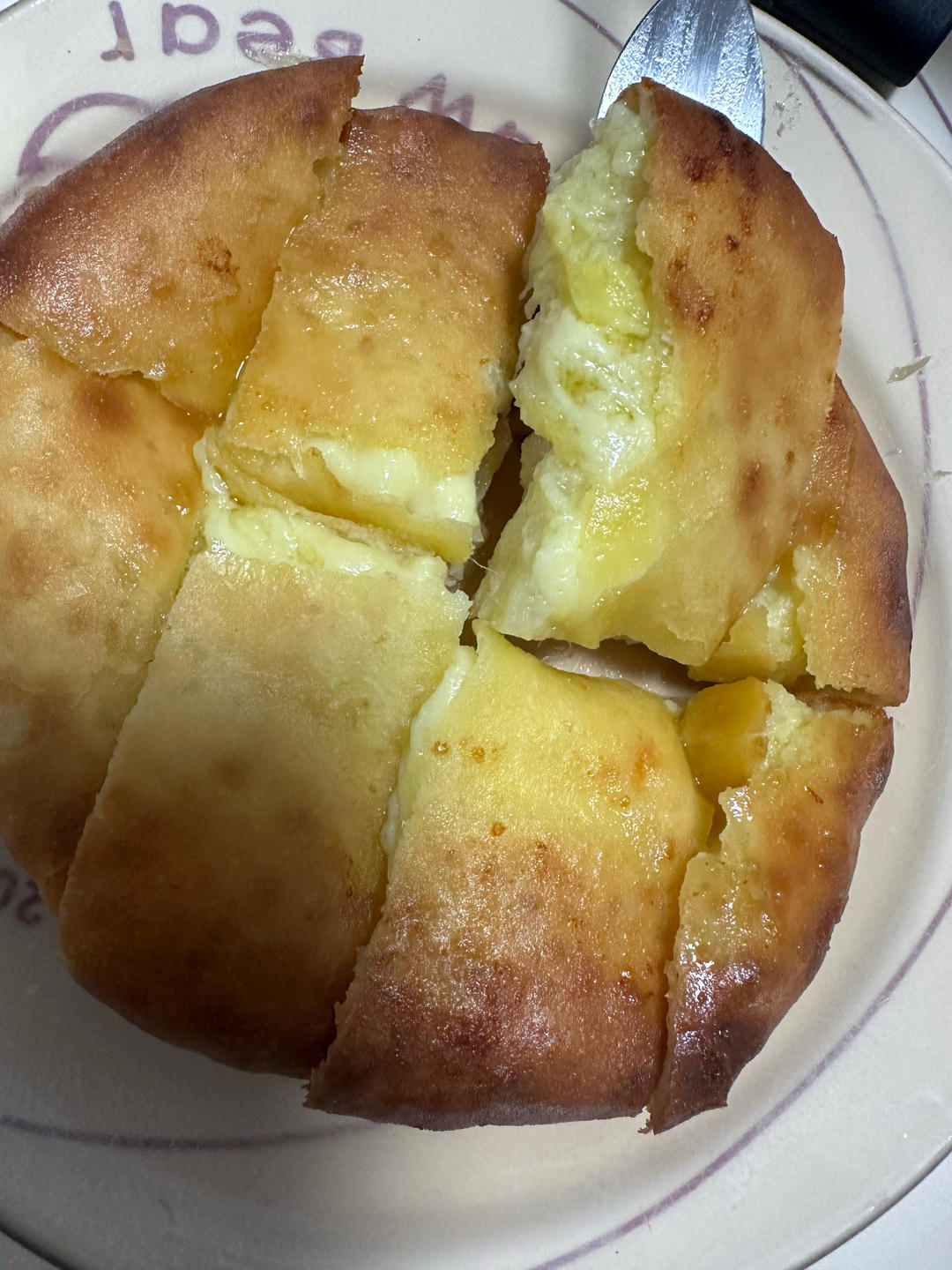 《Tinrry+》爆浆拉丝榴莲芝士饼