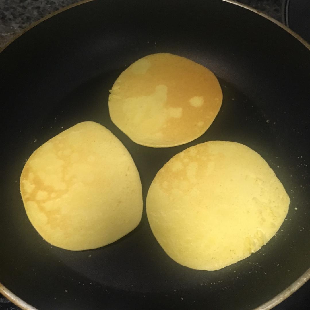 奶香玉米饼