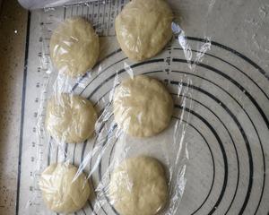 面包篇～椰蓉花面包的做法 步骤4